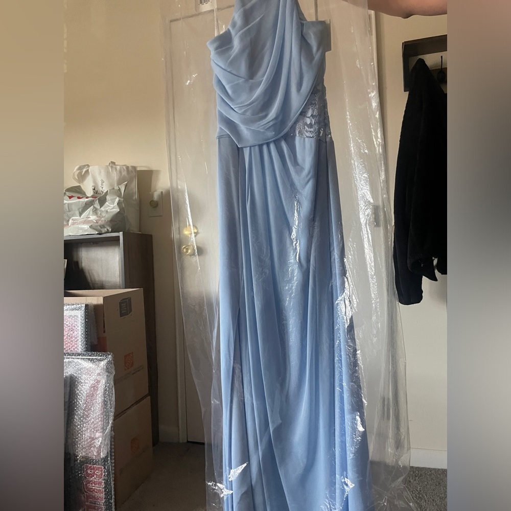 Light blue bridesmaid/wedding guest dress size 14 never worn with tags!